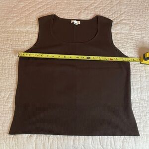 ATL STUDIO - Size XL - sweater vest top